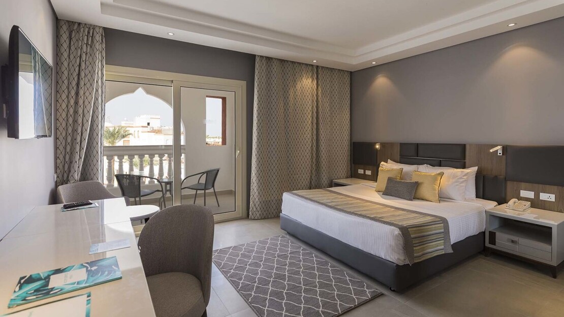 Sunrise Select Diamond Beach Resort